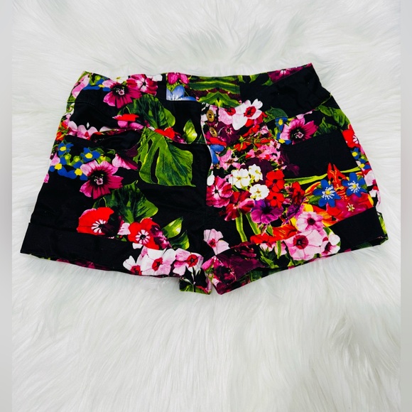 2B Bebe Pants - Free Gift with Purchase 2b bebe Floral Short